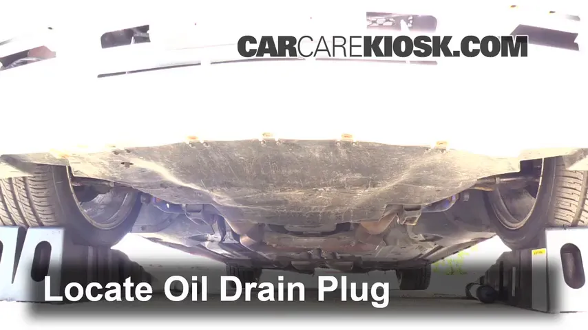2006 Chrysler 300 C SRT8 6.1L V8 Oil Change Oil and Oil Filter